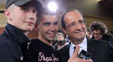 Média réf. 146 (4/11): François Hollande à Dieudonne Média réf. 146 (4/11): François Hollande à Dieudonne
