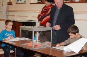 Média réf. 363 (2/3): Election Conseil Municipal Enfants Média réf. 363 (2/3): Election Conseil Municipal Enfants